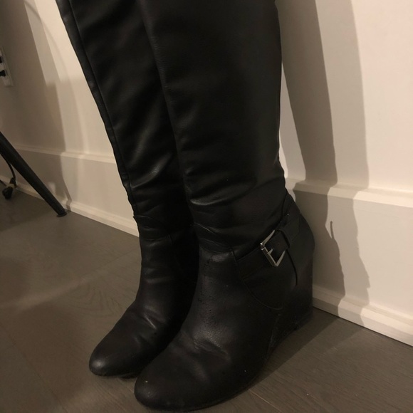 Black high boots - Picture 6 of 8